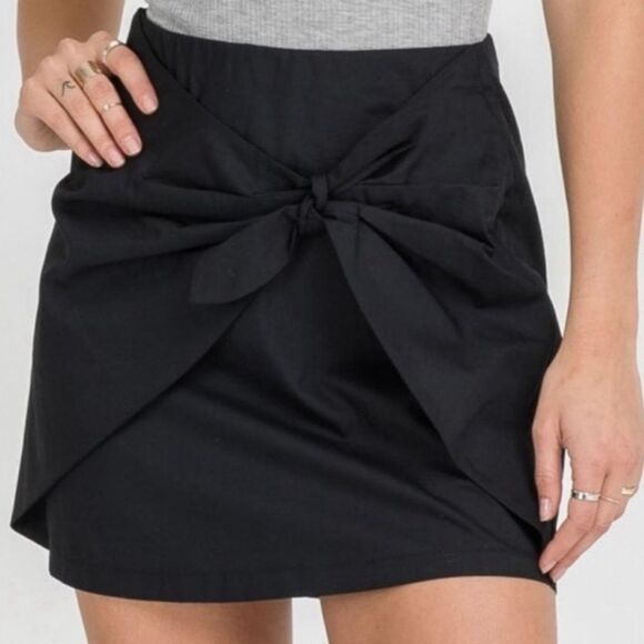 Lush Front Tie Poplin Skirt in Black - Picture 1 of 7